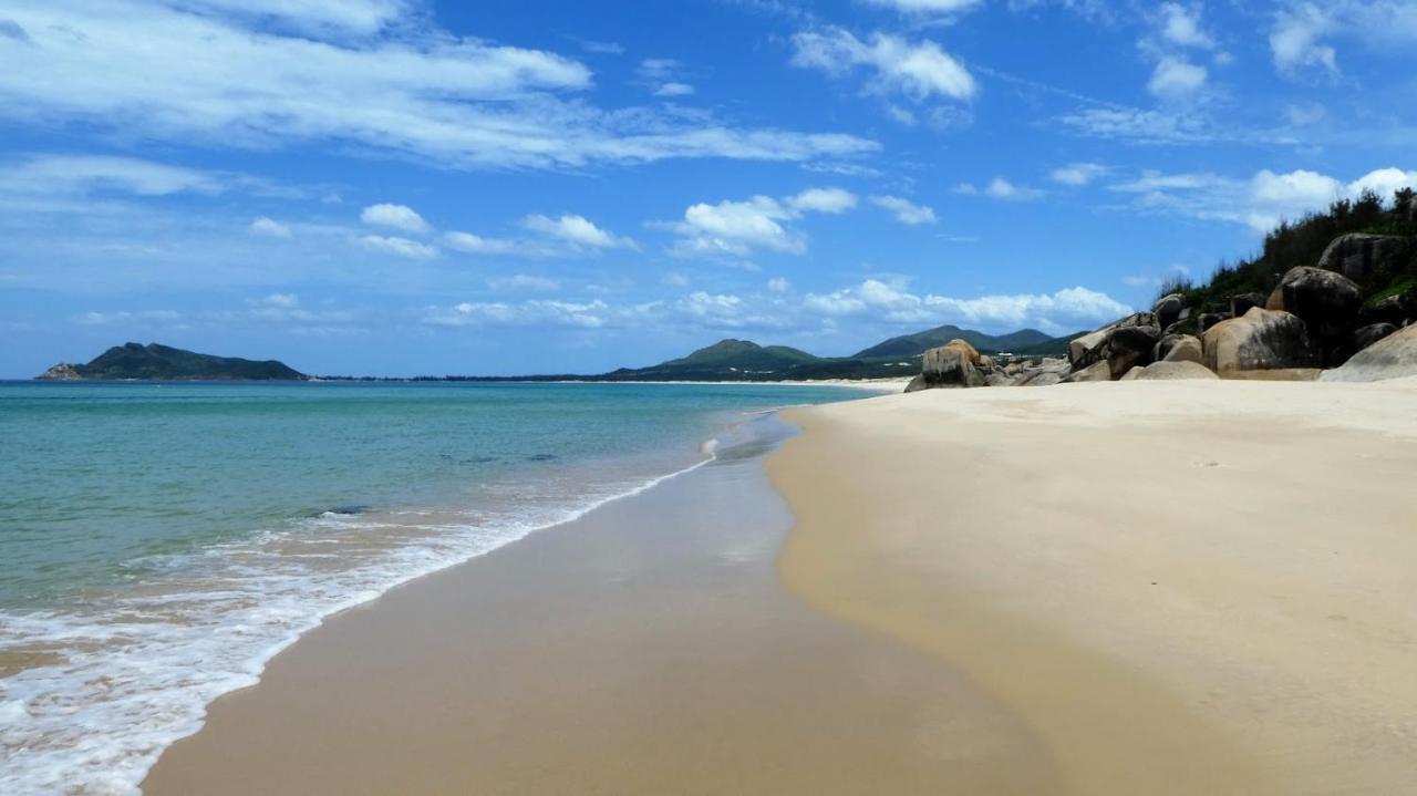 Lucky Spot Beach Bungalow Song Cau Dış mekan fotoğraf
